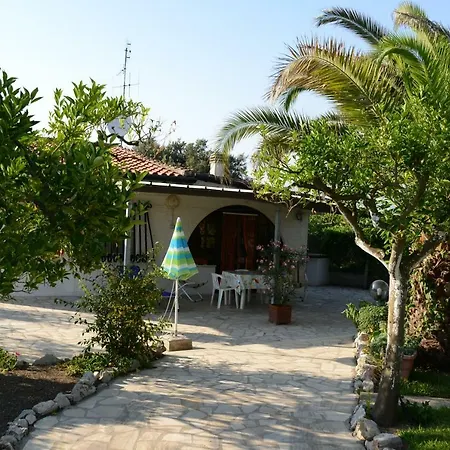 Holiday home L'aranceto Incantato *